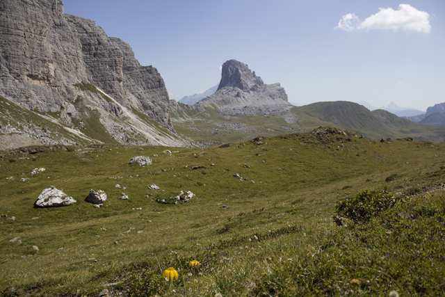 2011-08-24_10-29-07 cadore.jpg - Dolomitenhhenweg (Wanderweg 436 unterhalb des Formin)